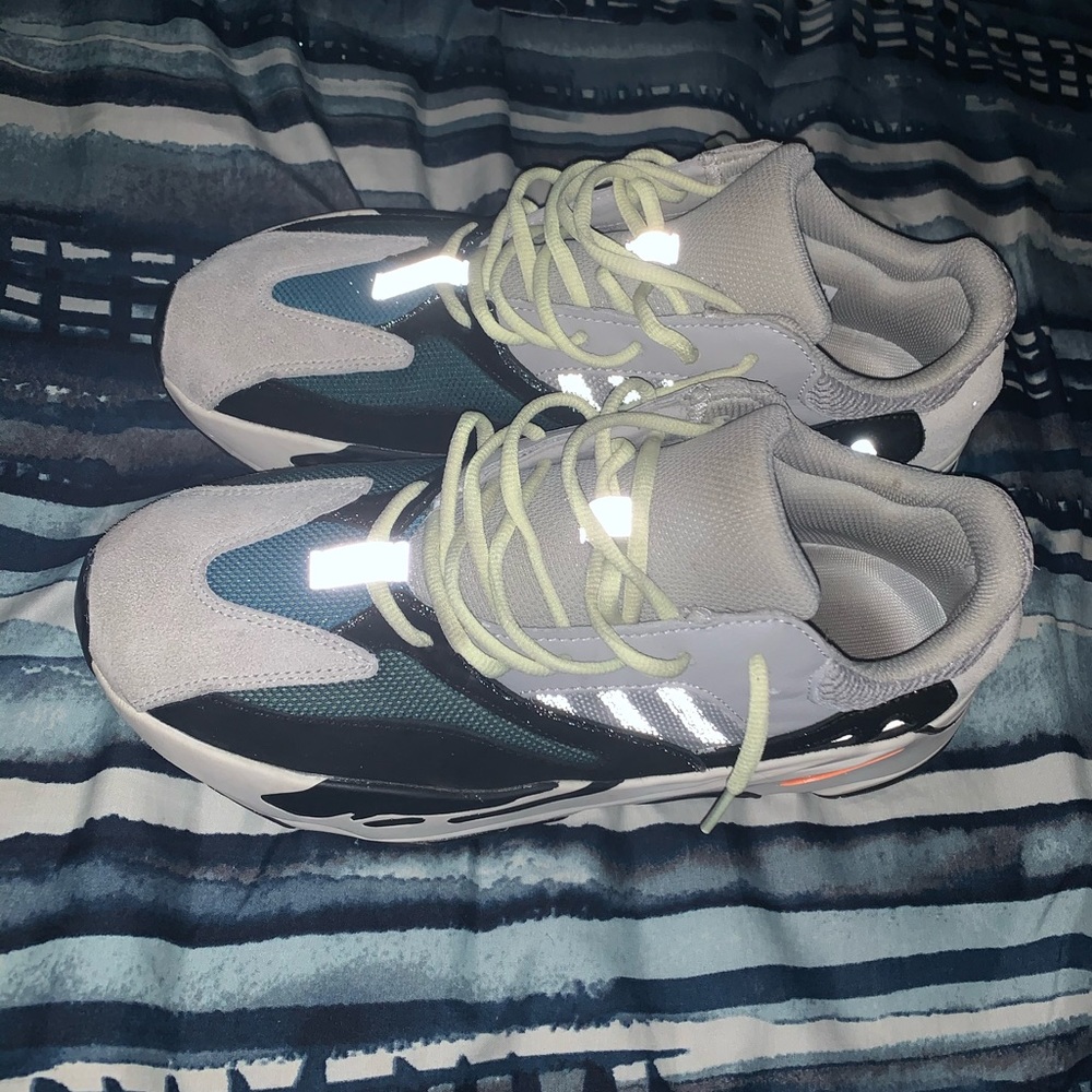 Yeezy 700 Waverunner